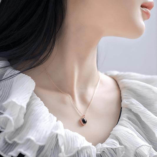 14K Gold Plated Vintage Heart Pendant Necklace