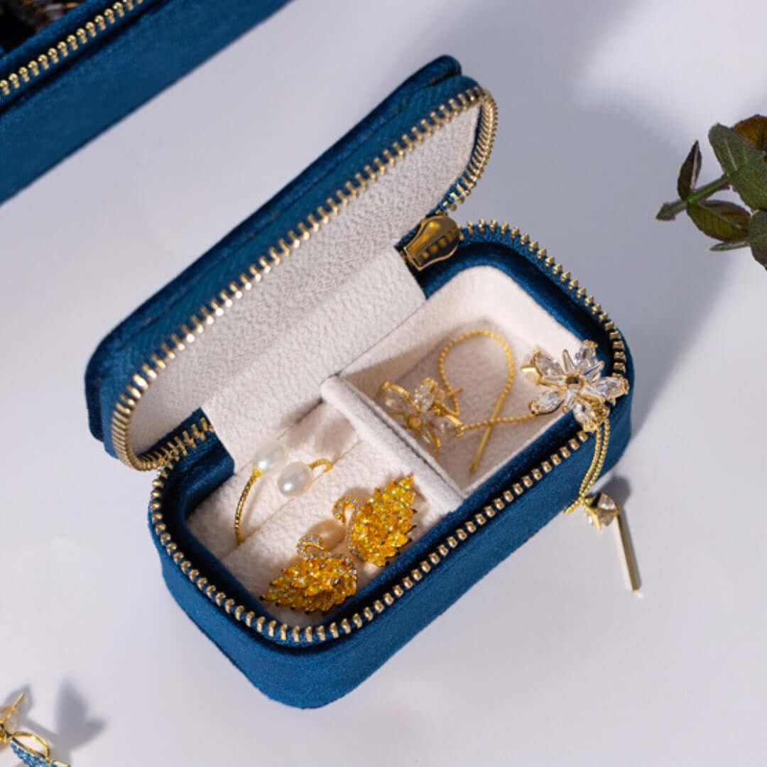 Portable Velvet Jewelry Organizer Box