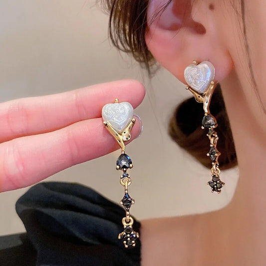 Luxury Black Heart Pearl Drop Earrings