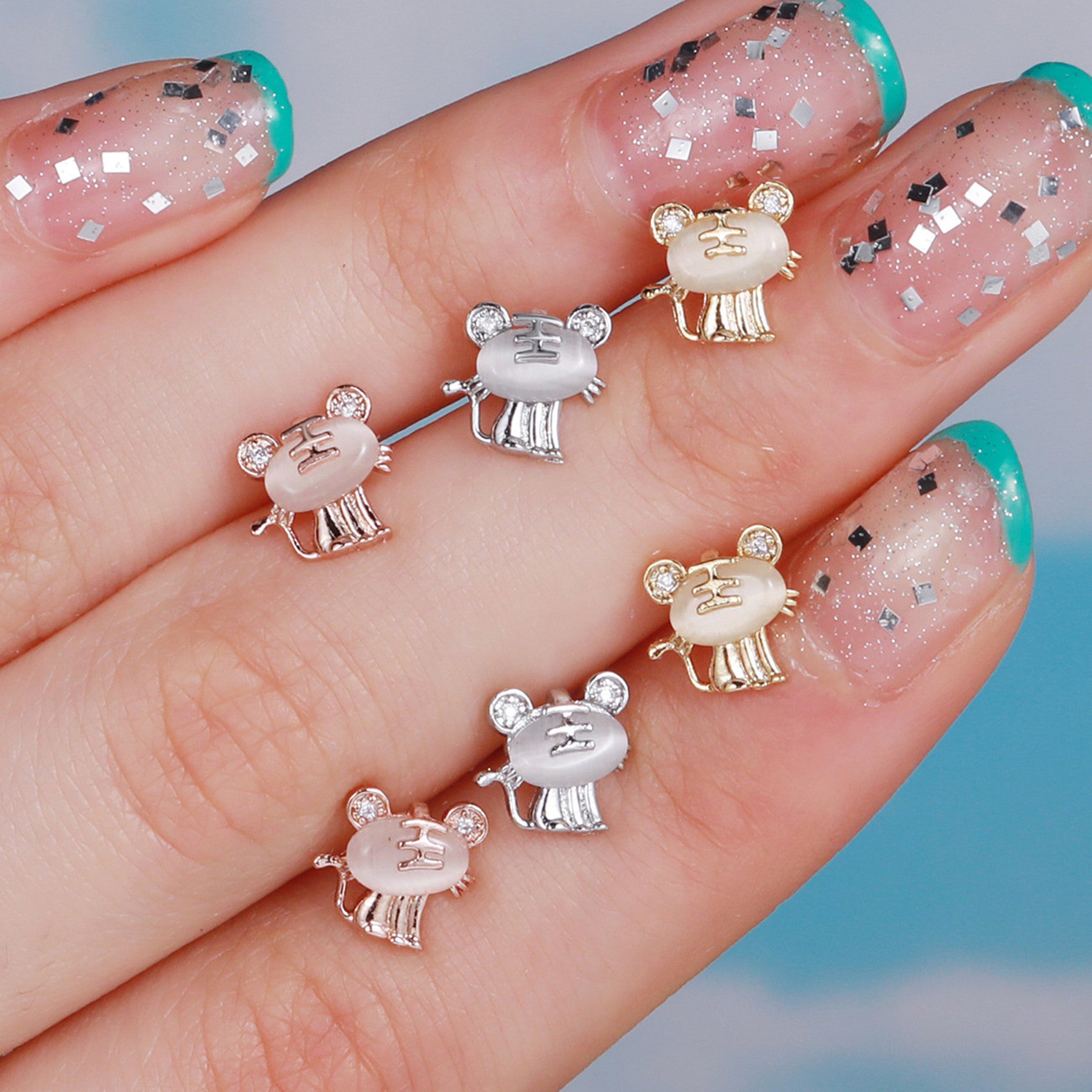 cartilage earrings, piercing jewelry, cartilage piercing, body jewelry, helix piercing, helix earrings, tragus piercing, cute earrings, flower earrings