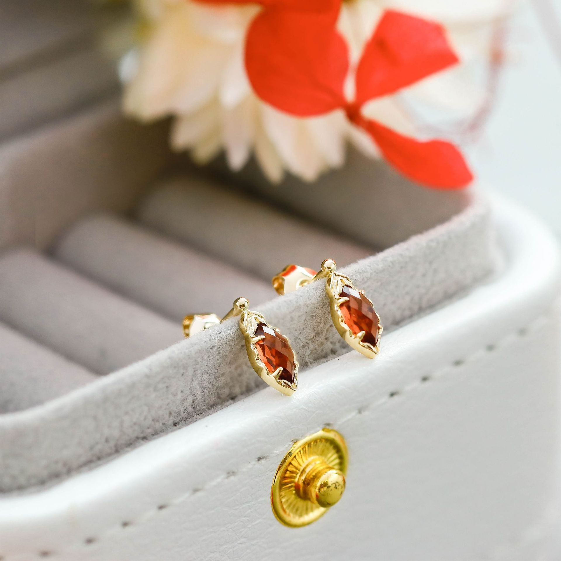 Gold Red Garnet Earrings