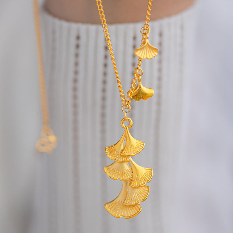Luxury Ginkgo Leaf Sideway Chain Necklace