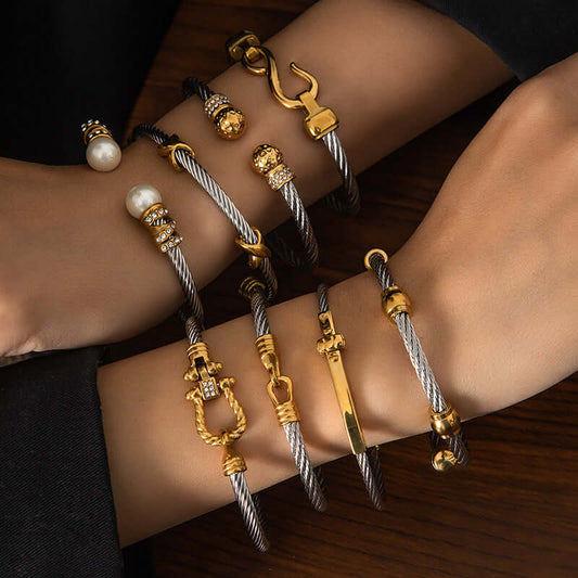 Minimal Triple Claw Ring