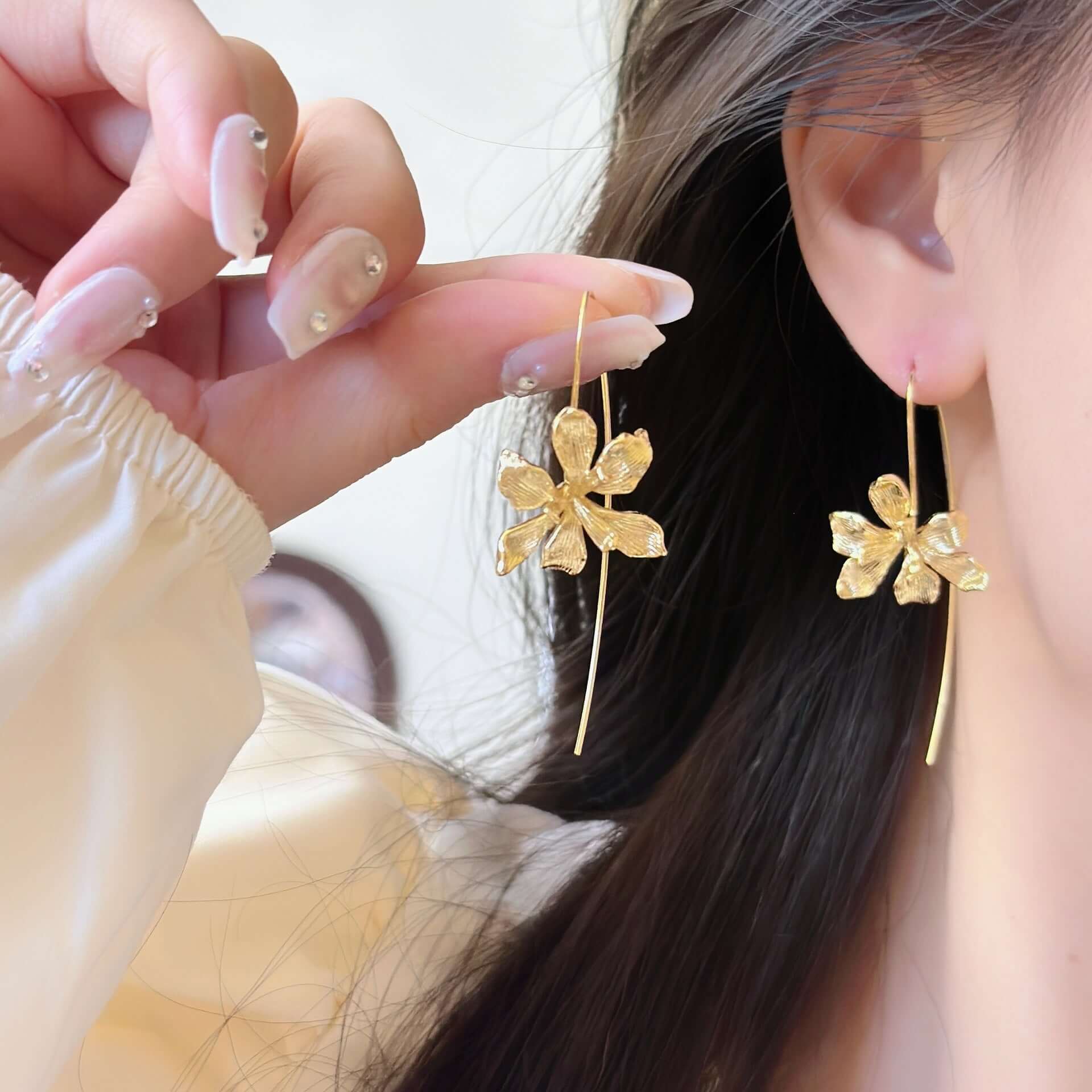 Petite Iris Flower Huge Earrings Hook