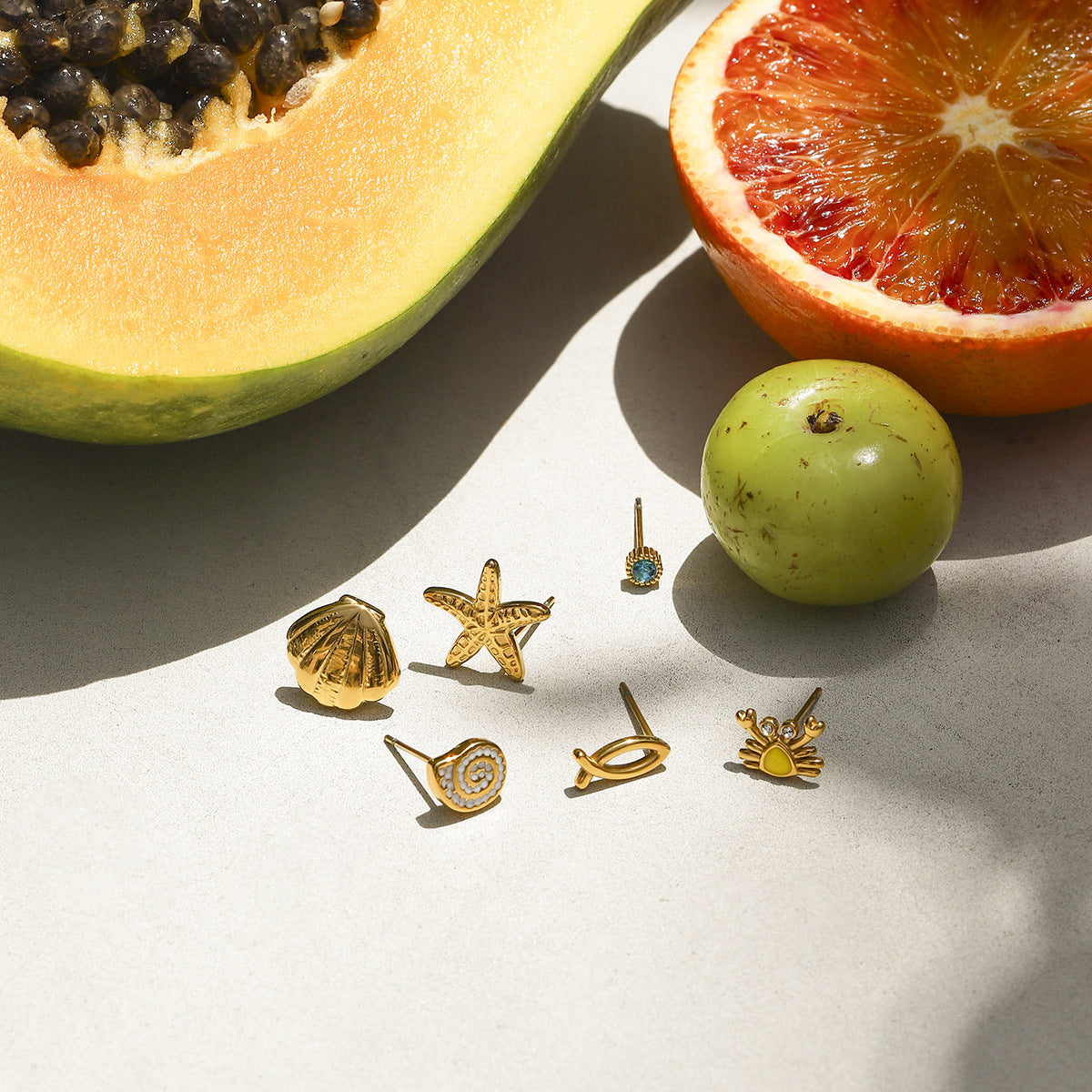 Vacation Conch Shell Mini Crab Studs