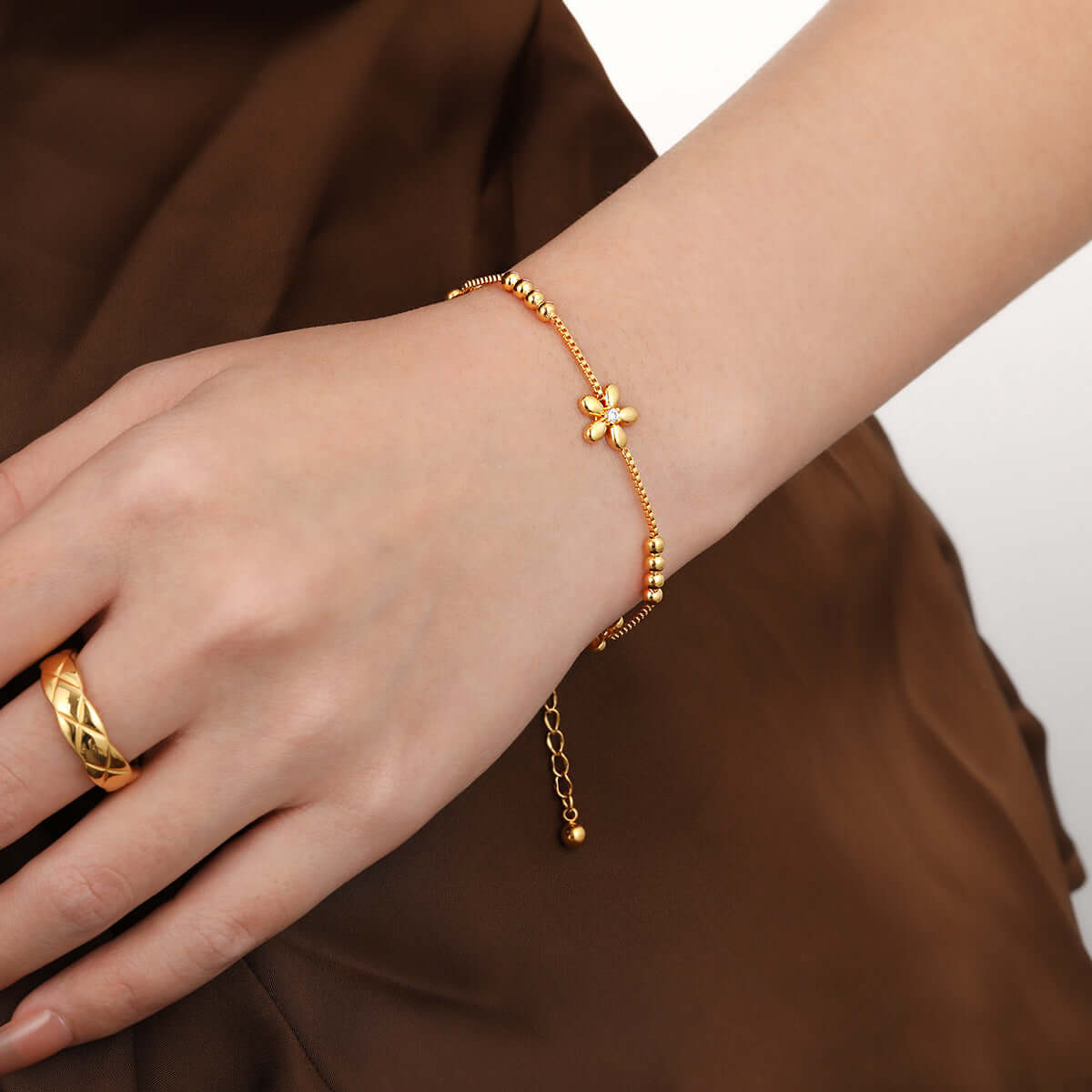 Floral Bead Bracelet Gold