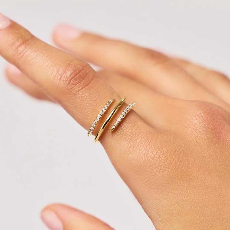Minimal Triple Claw Ring