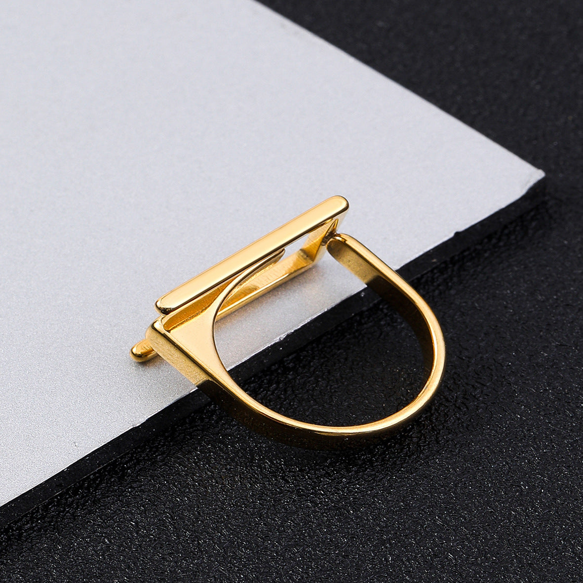 Korean Style E Shaped Open Maze Ring