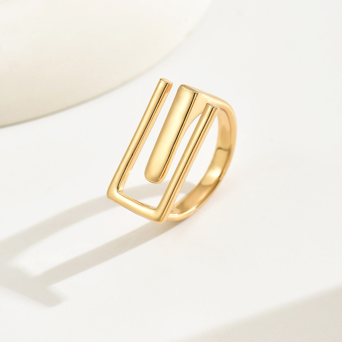 Korean Style E Shaped Open Maze Ring