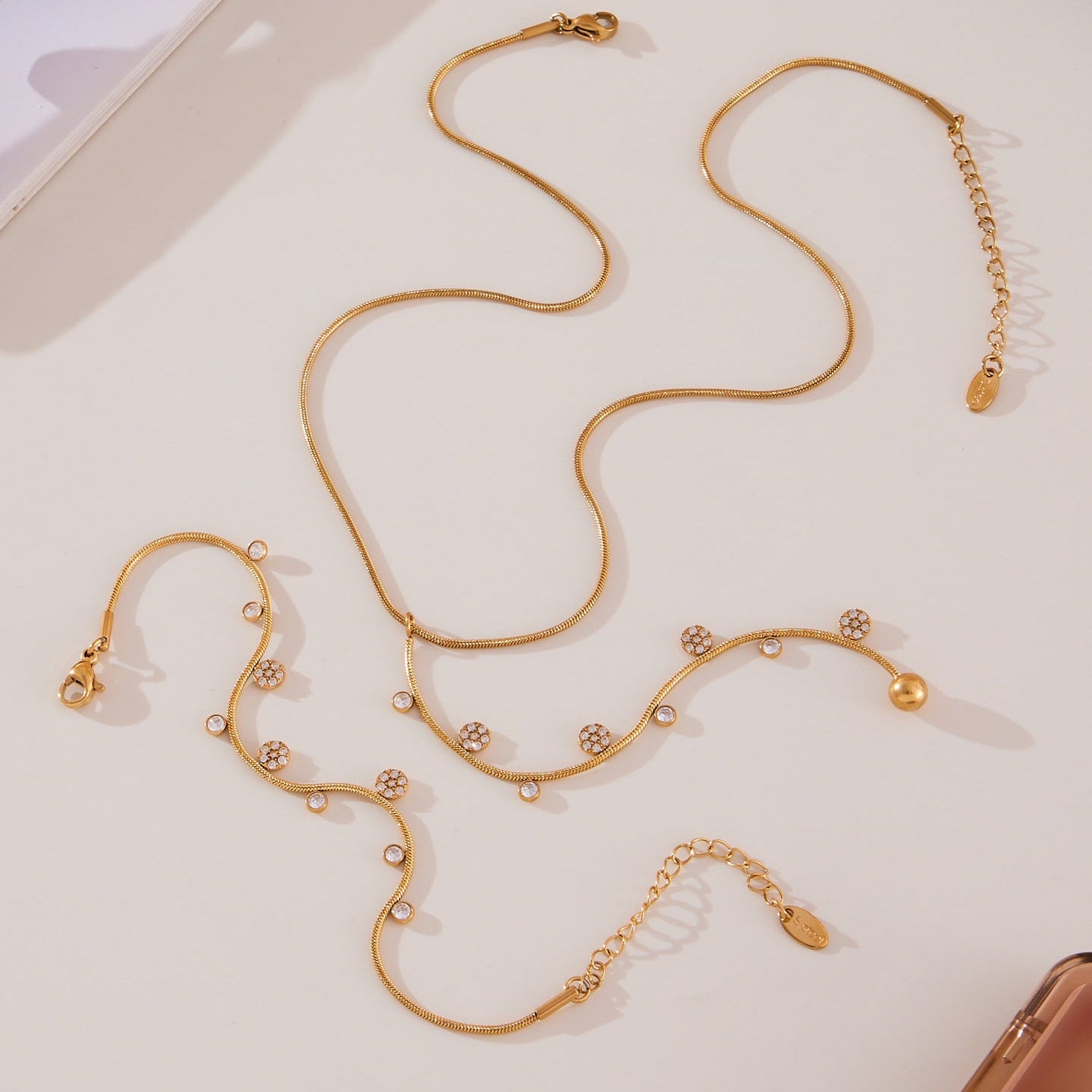 Vintage Gold Flower Lariat Necklace Layered