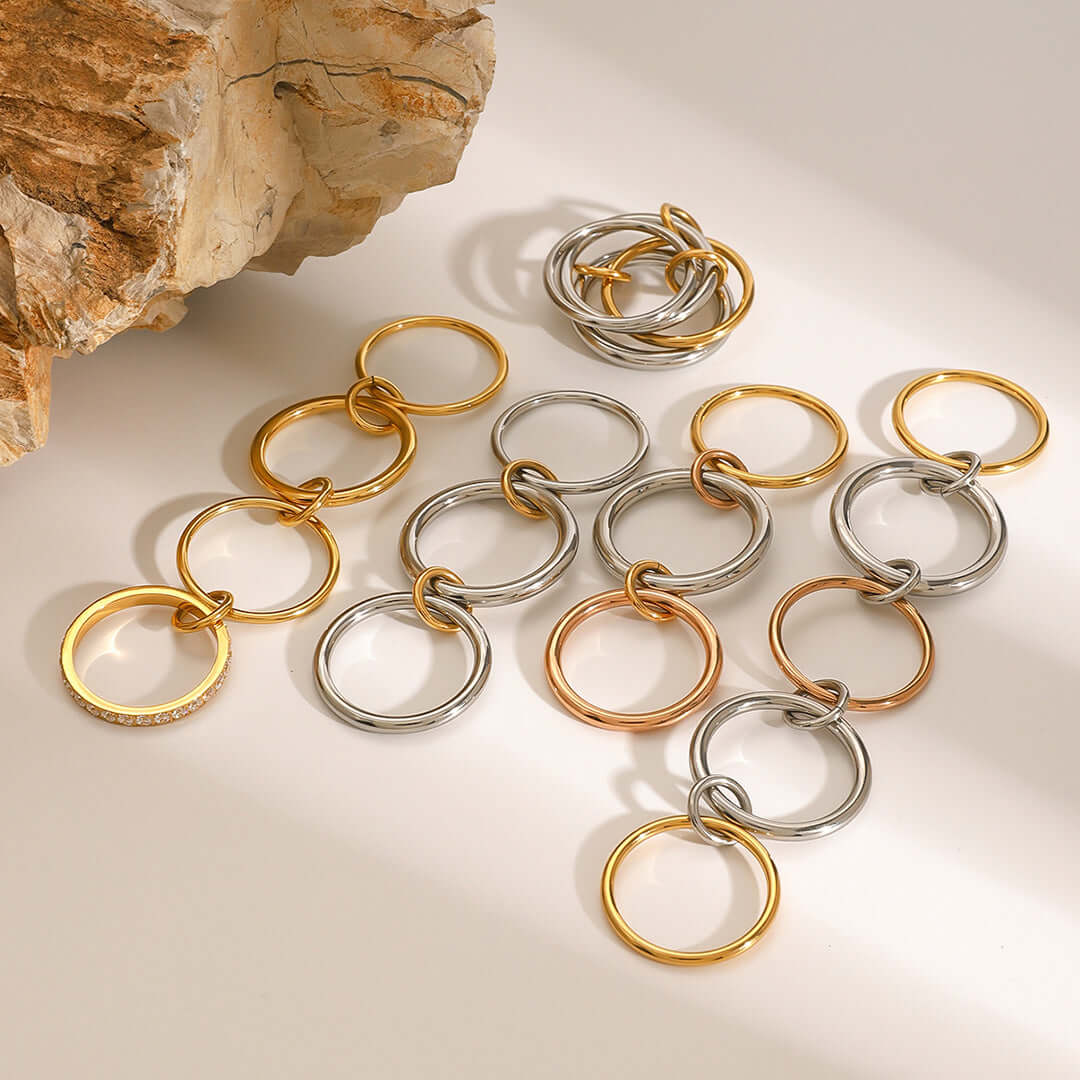 Two Tone Interlocking Layered Connected Plain Ring