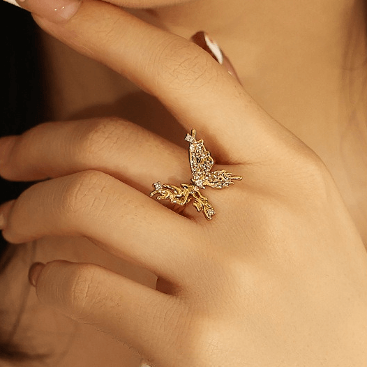 Chunky 18K Gold Butterfly Cocktail Rings | QT2304