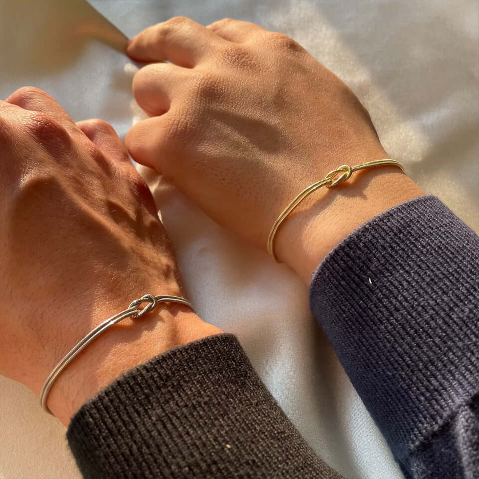 Bow Link Chain Matching Bracelet Set