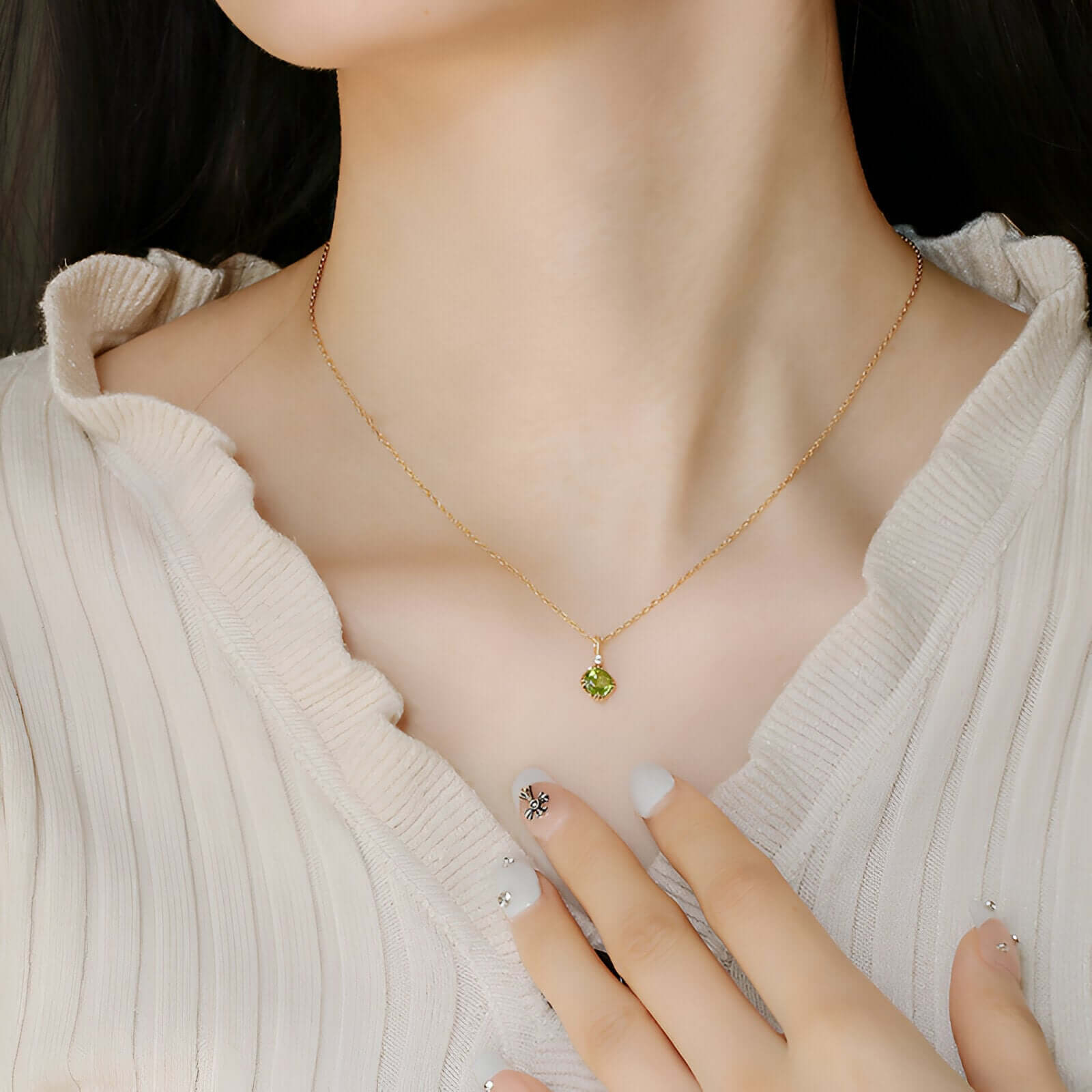 Leo Peridot Pendant Necklace Gift