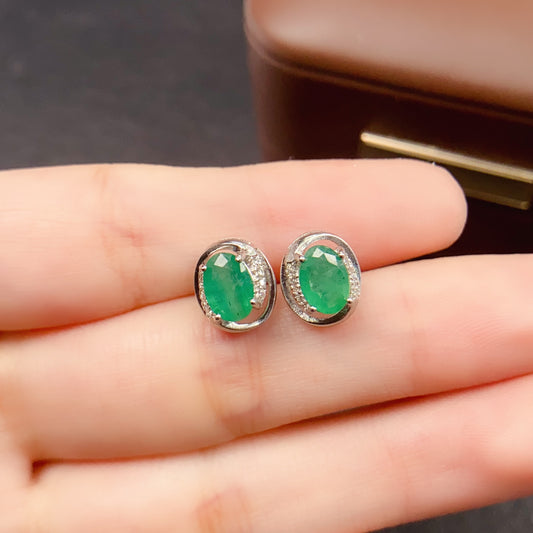 Simple Emerald Gemstone Earring