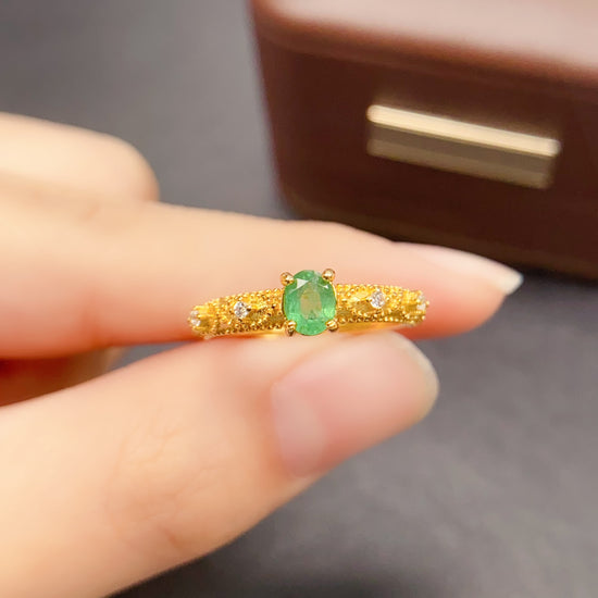Brushed Emerald Thin Band Ring