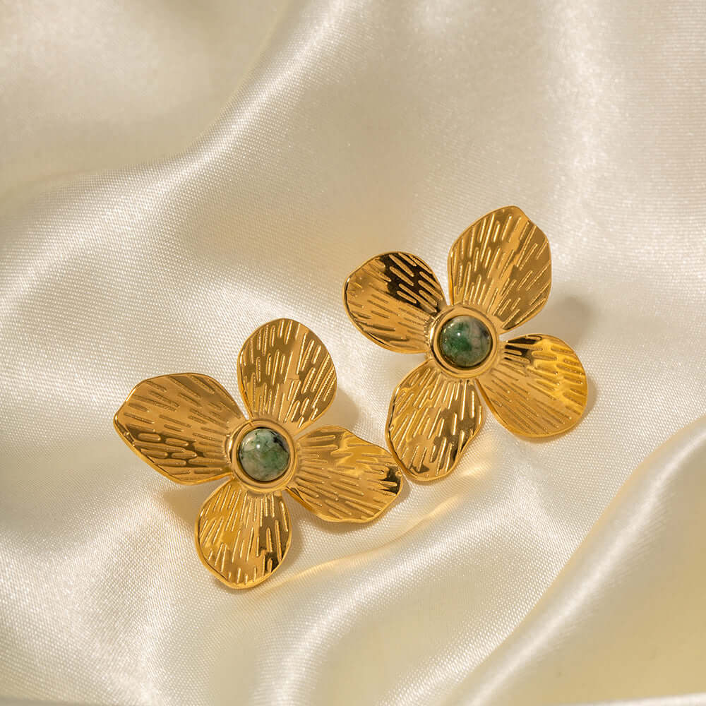 18K Gold Aesthetic Flower Natural Turquoise Stud Earrings | JDE052