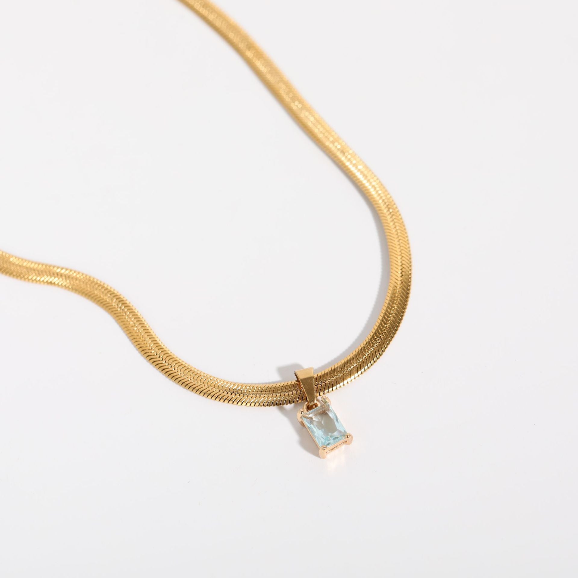 18K Gold Serpentine Choker Necklace with CZ