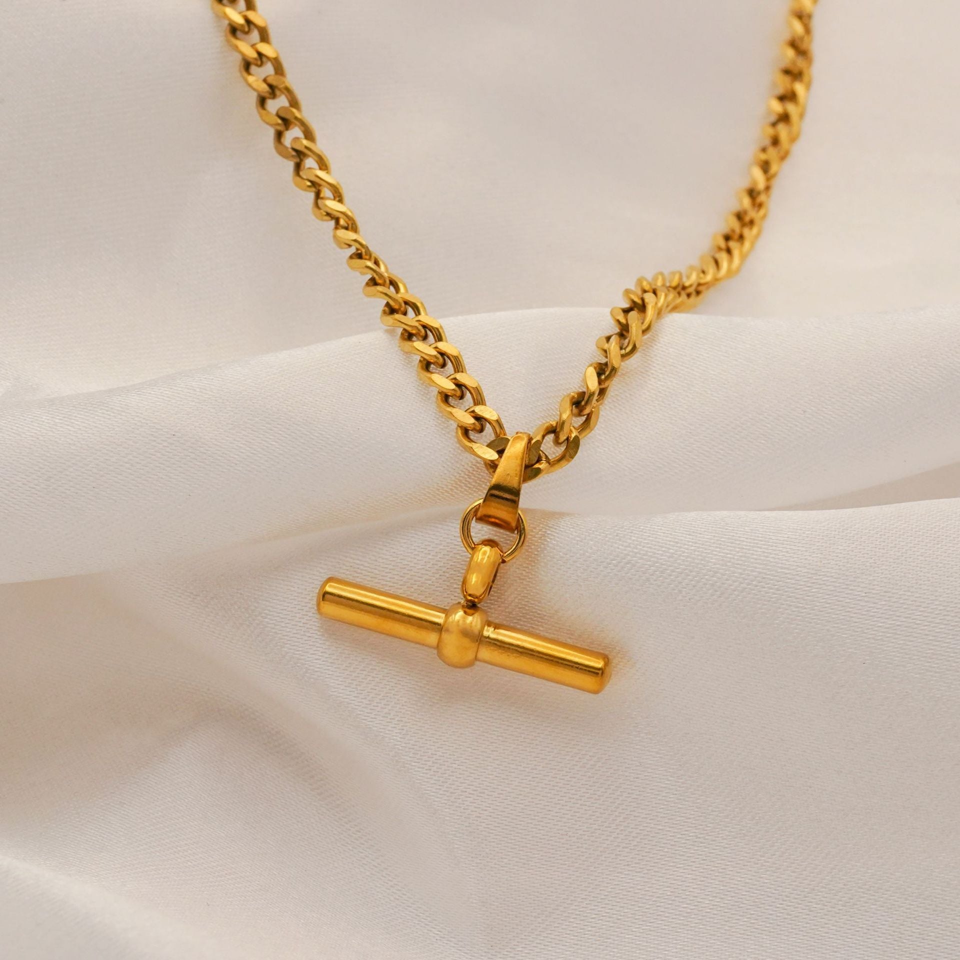 18K Gold Plated T Bar Pendant Figaro Watch Chain Necklace