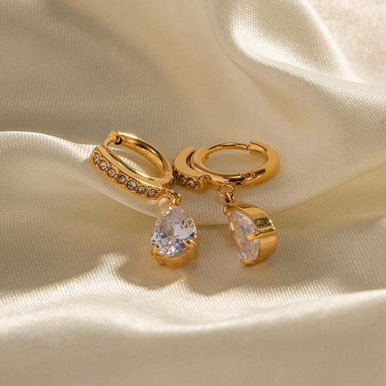 18K Gold Plated Titanium Teardrop CZ Earrings | JDR008