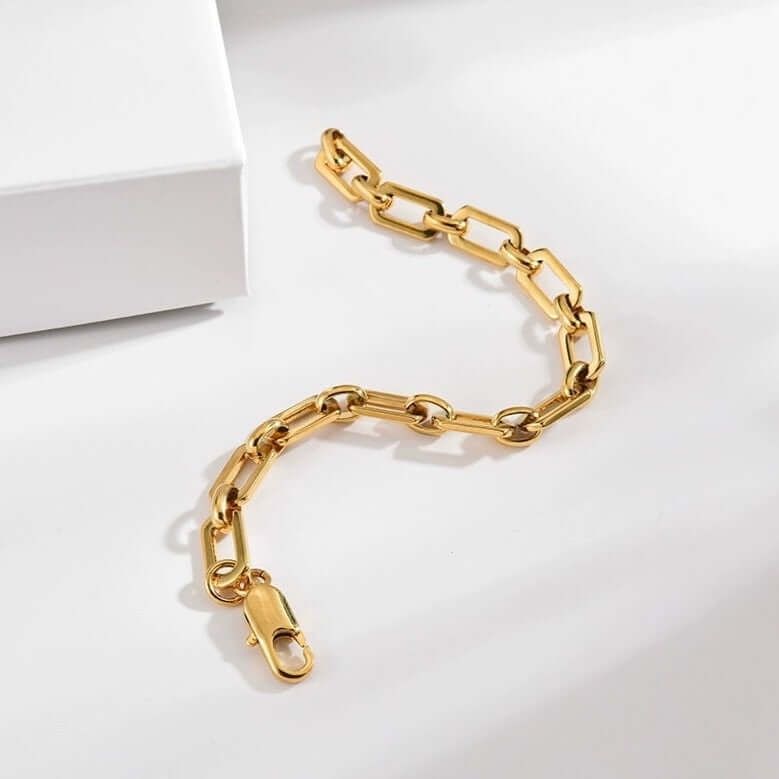 18K Gold Oval Link Chain Bracelet 