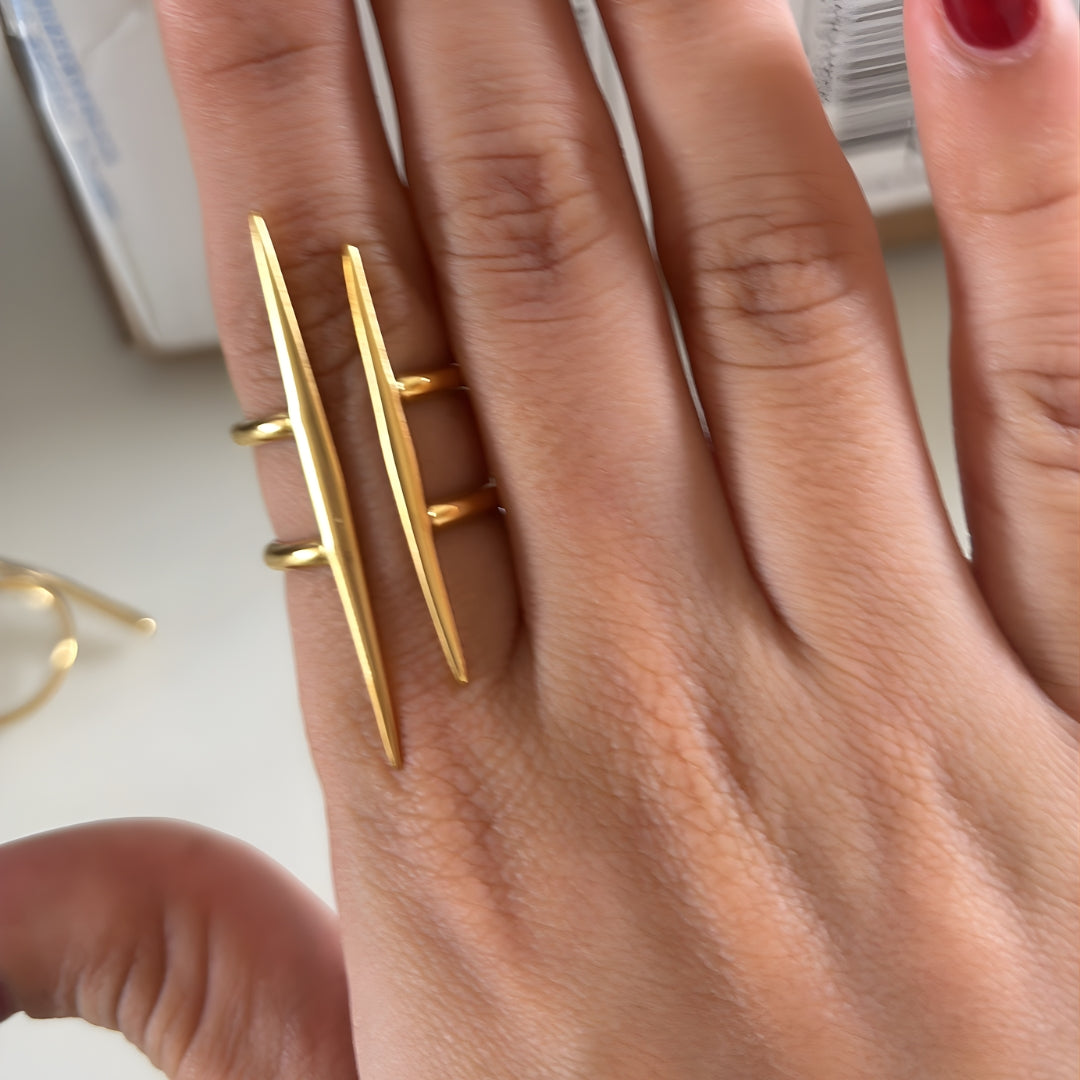 Versatile Irregular Geometry Titanium Ring