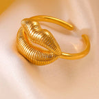 Quirky Kissing Lip Ring Stackable