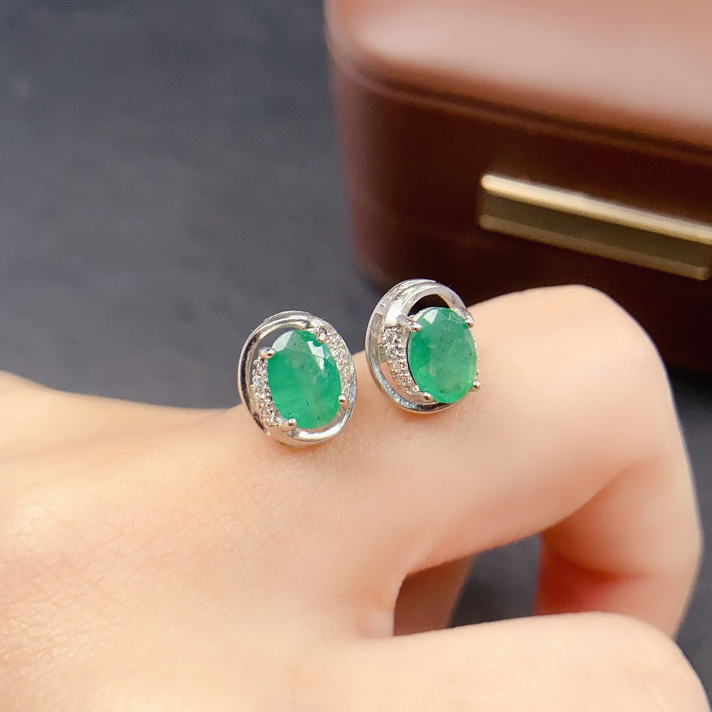 Simple Emerald Gemstone Earring