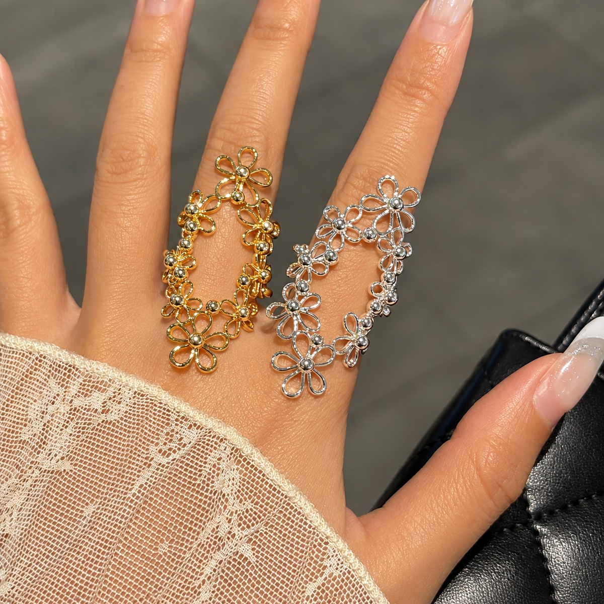 Daisy Bloom Openwork Floral Ring