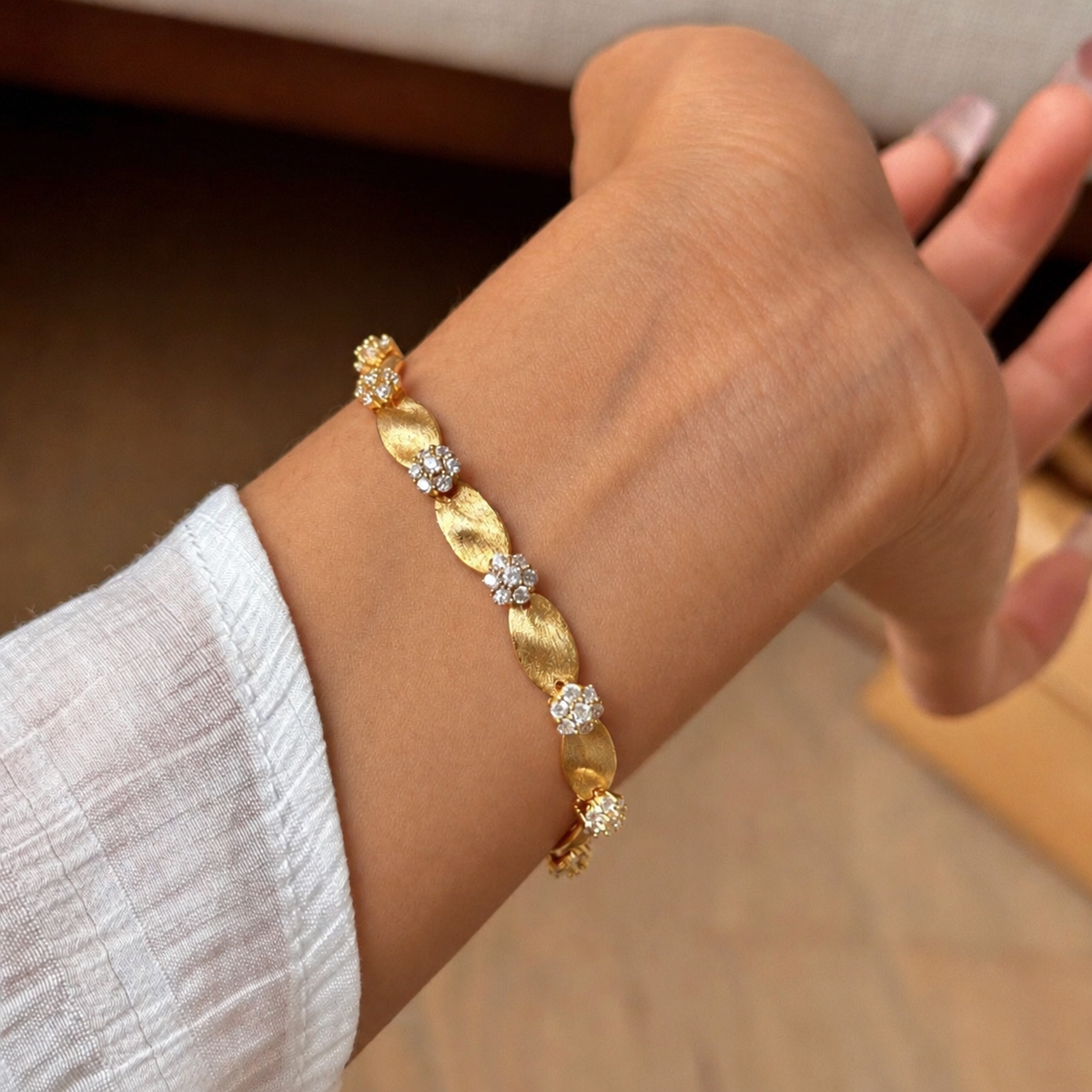 Luxury Dual Tone Brushed Ribbon Link Bracelet