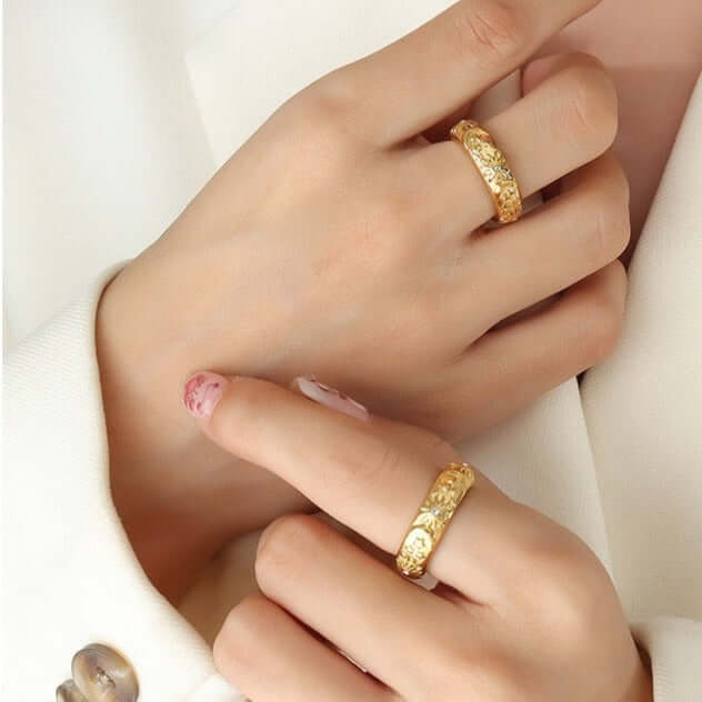 18K Vintage Gold 3D Carved Sun Moon Ring