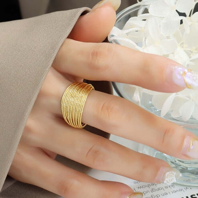 18K Gold Crossover Layered Thumb Ring