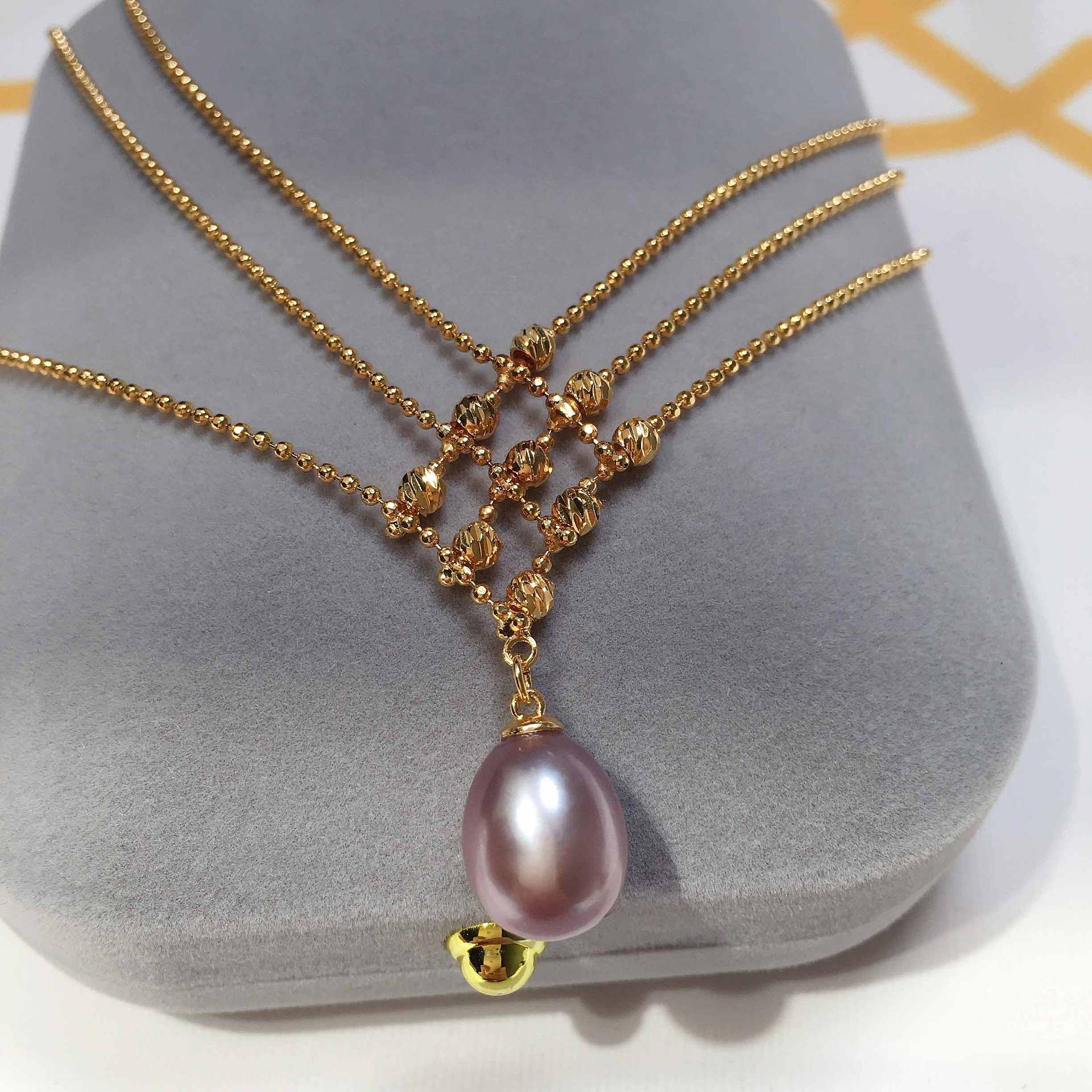 Chic Gold Lace Pearl Layering Necklace