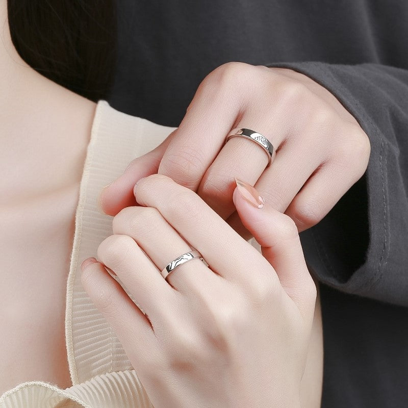 Holding Hands Silver Ring Valentine Gift