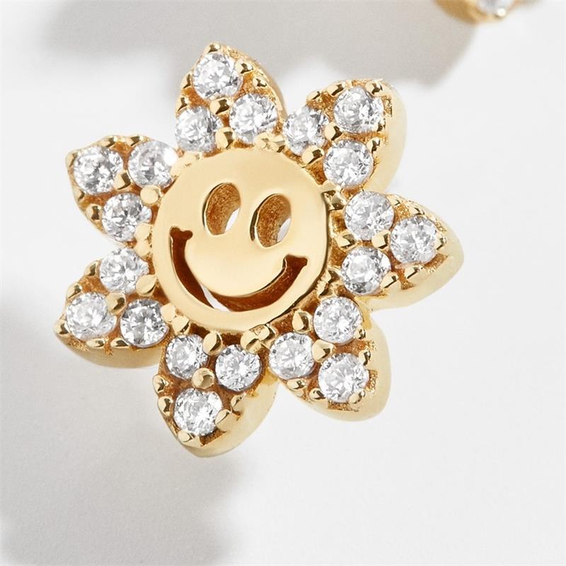 cartilage earrings, piercing jewelry, cartilage piercing, body jewelry, helix piercing, helix earrings, tragus piercing, flower earrings