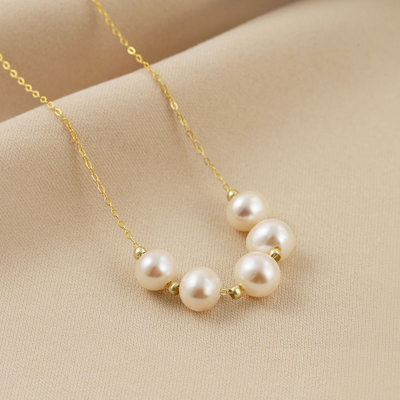 Elegant Pearl Short Necklace