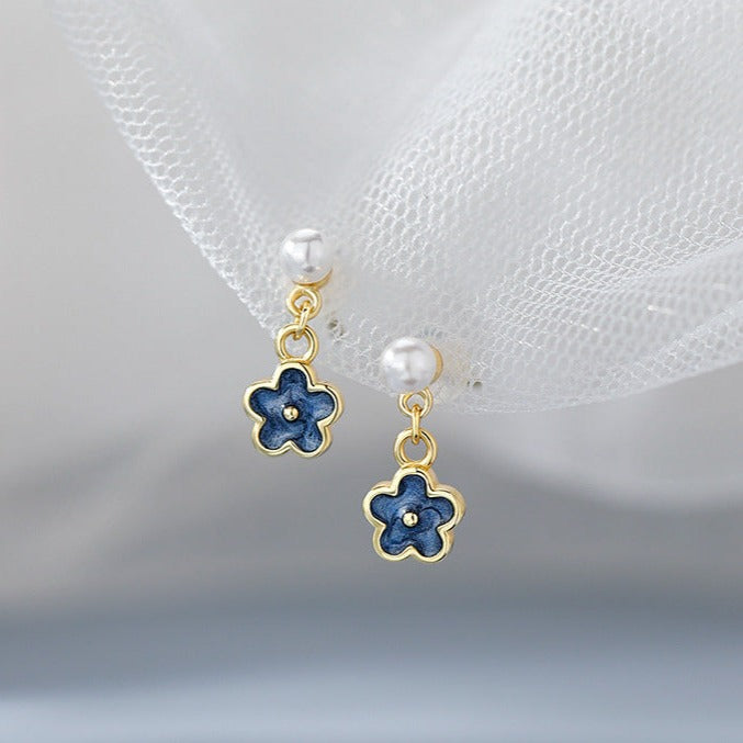 Gold Enamel Flower Pearl Earring