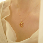 Gold Flower Pendant Necklace