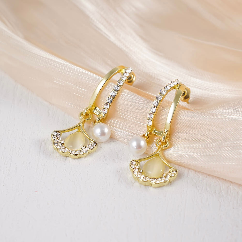 Gold Ginkgo Leaf Pearl Earrings 