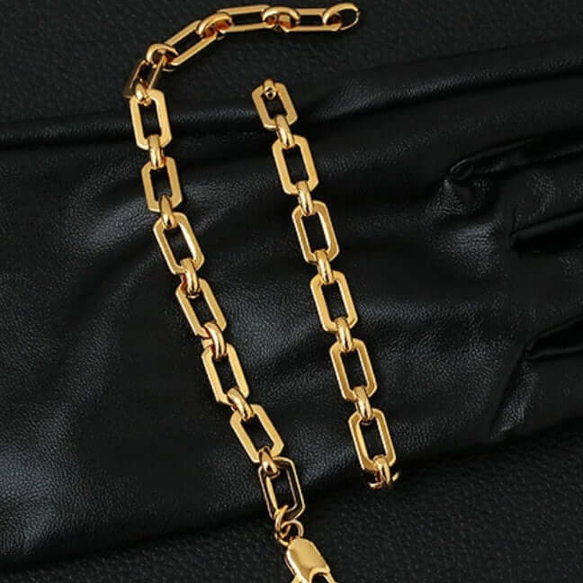 18K Gold Oval Link Chain Bracelet 