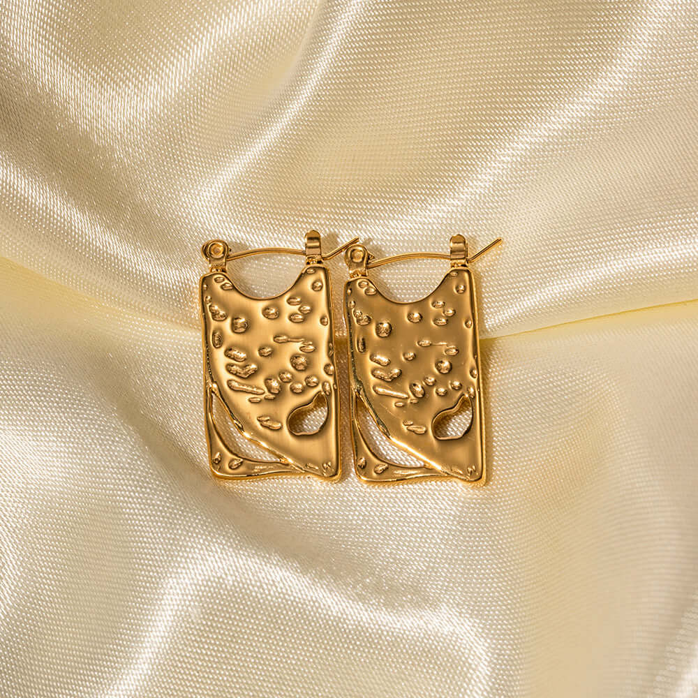 18K Gold Plated Geometric Hollow Rectangle Hoop Earrings | JDE014