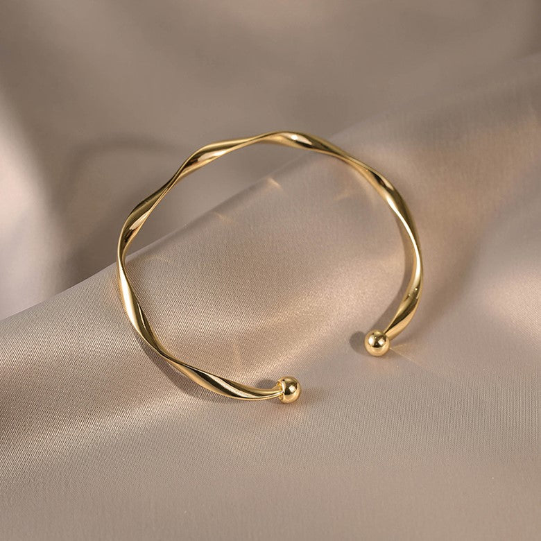 Gold Plating Mobius Open Cuff Bracelet