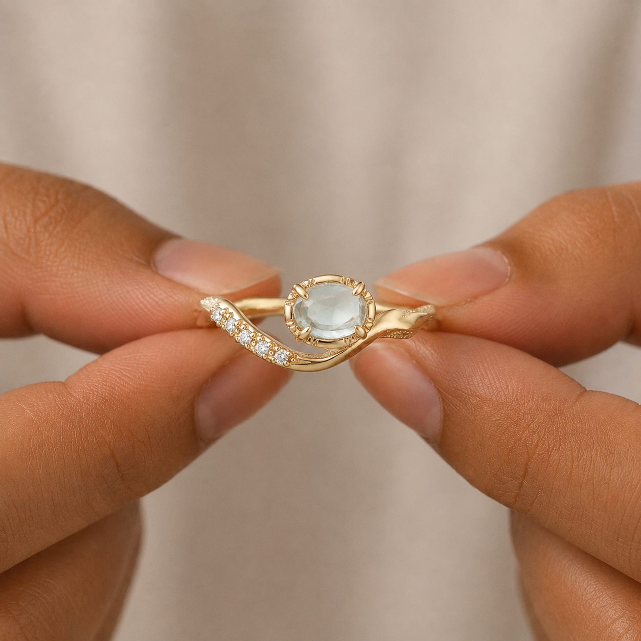 Green Amethyst V Shape Curved Band Ring
