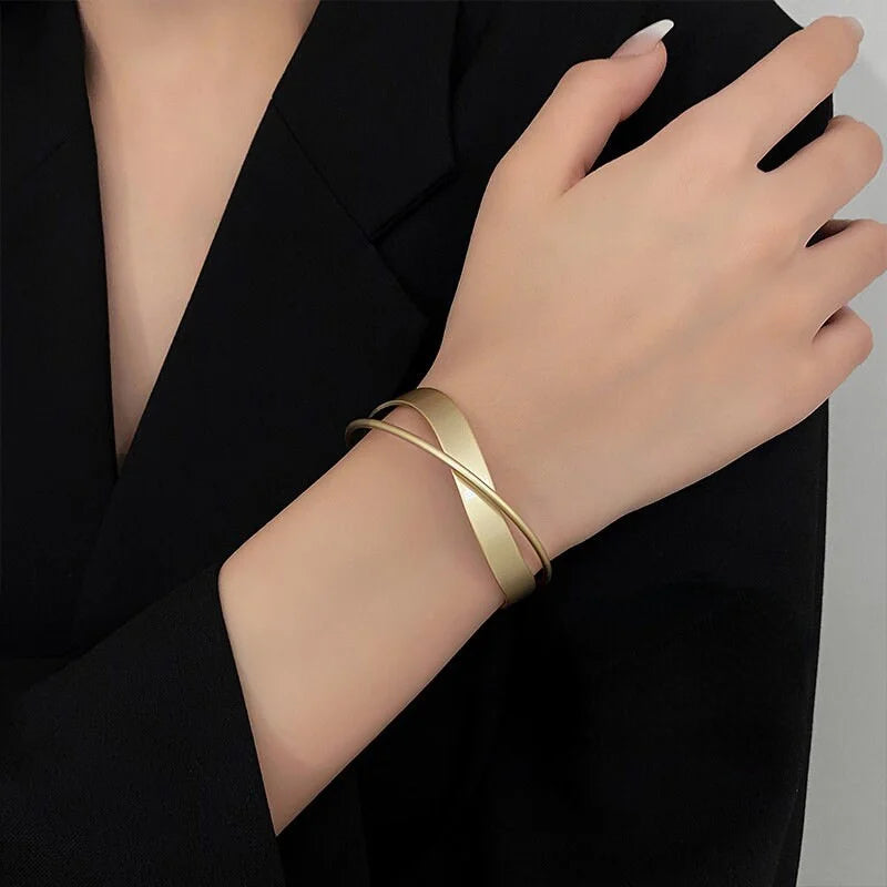 Simple Matte Finish Mobius Bangle Cuff Bracelet | HB685