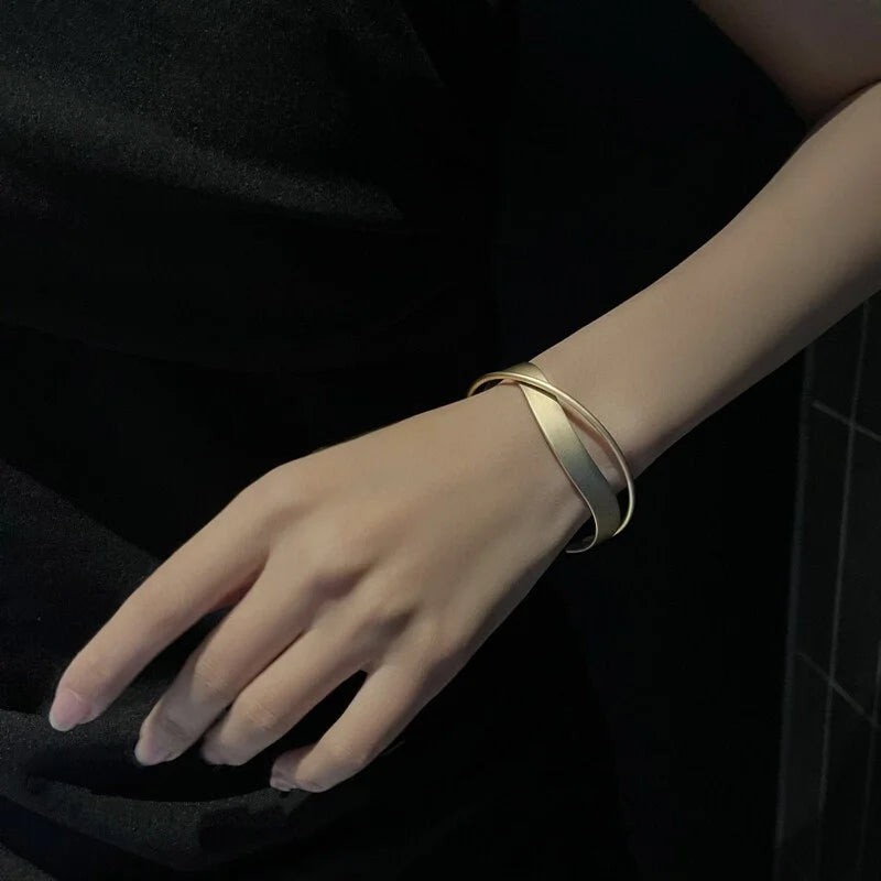 Simple Matte Finish Mobius Bangle Cuff Bracelet | HB685