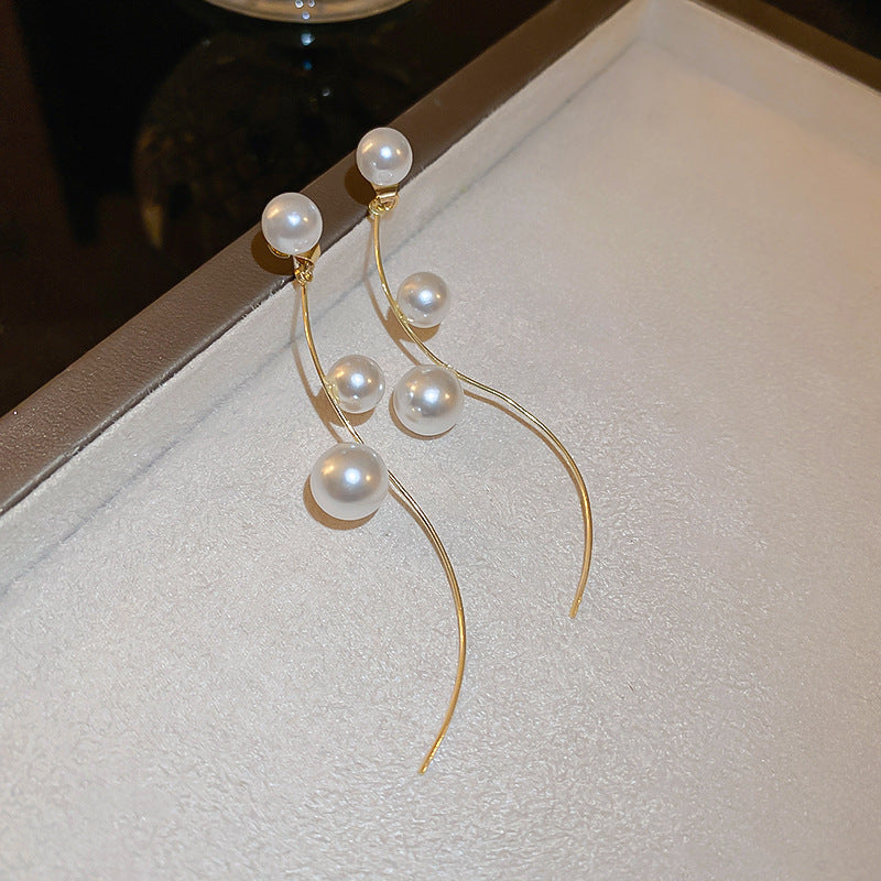 Classic Curve Pearl Long Earrings