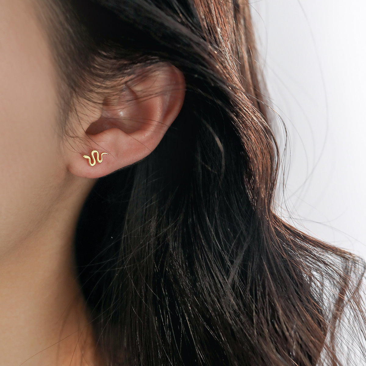 cartilage earrings, piercing jewelry, cartilage piercing, body jewelry, helix piercing, helix earrings, tragus piercing, flower earrings