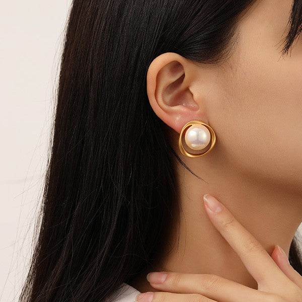 Irregular Gold White Pearl Earrings