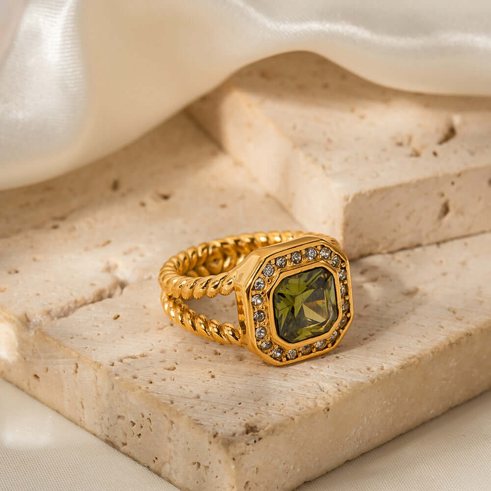 18K Gold Retro Green CZ Ring, Vintage Halo Ring, Twist Split Ring