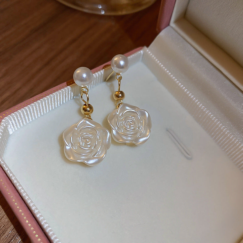 Lustrous Flower Pearl Earrings